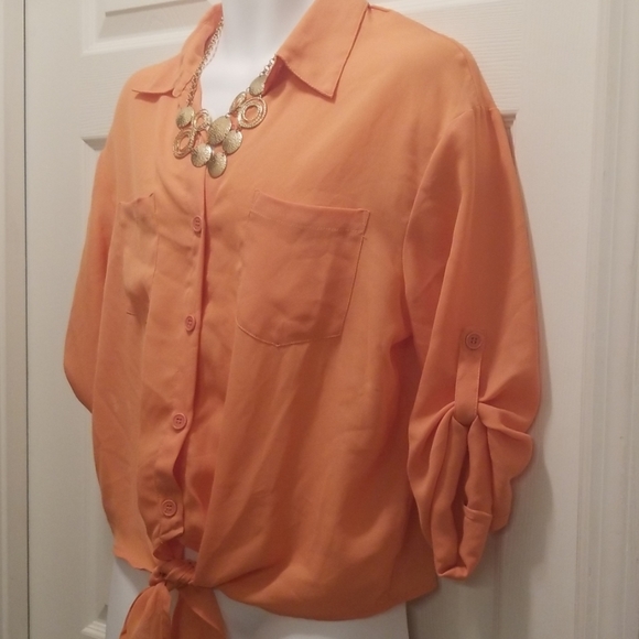 Top - Picture 2 of 3